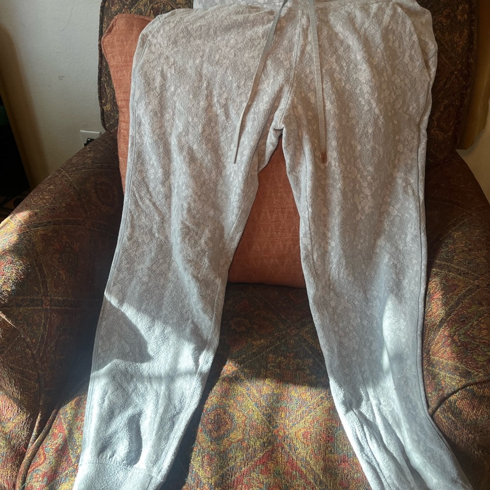 Lululemon Ready to Rulu High-Rise Jogger size 6
